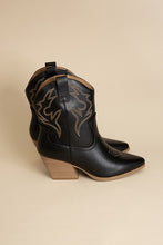 Load image into Gallery viewer, BLAZE WESTERN BOOTS
