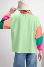 Load image into Gallery viewer, Green Colorblock Patchwork Long Sleeve Loose Top
