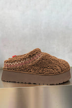 Load image into Gallery viewer, Chestnut Embroidered Sherpa Plush Thick Sole Snow Boots
