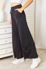 Load image into Gallery viewer, BETSY Wide Leg Pocketed Pants
