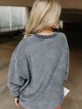 Load image into Gallery viewer, HOWDY Graphic Round Neck Sweatshirt
